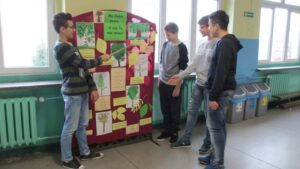 Dywanem opadających liści…