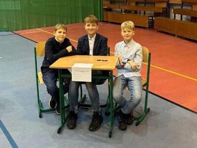 „W zwierciadle lektur”